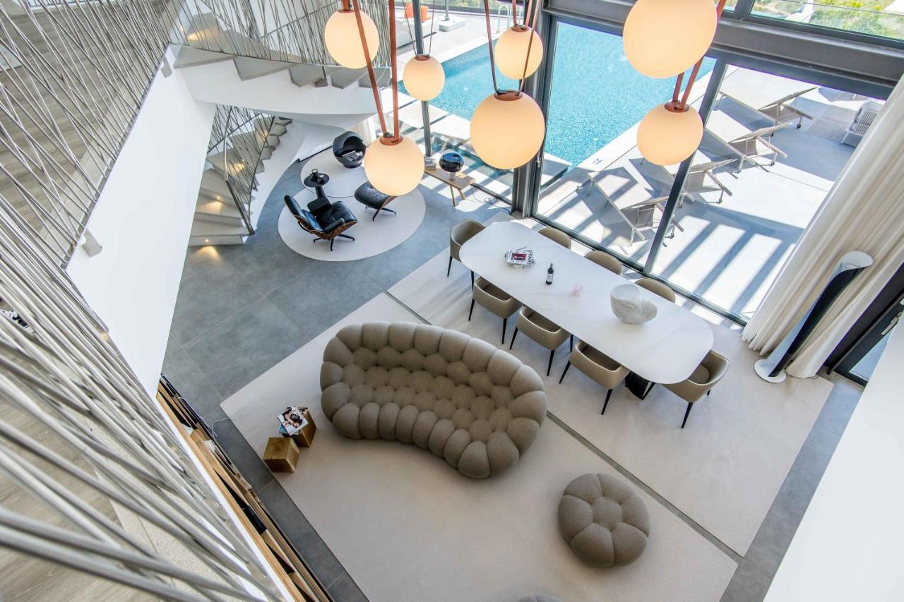 Villa Luxueuse Vue L004 *